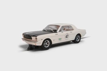 Scalextric Ford Mustang - Bill and Fred Shepherd - Goodwood Revival - C4353